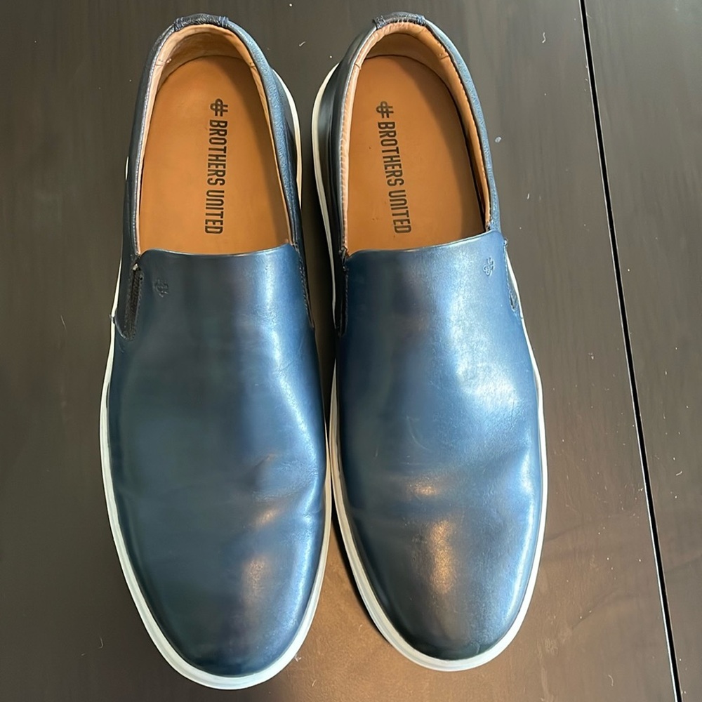 Brothers United size 13, men’s navy blue loafers